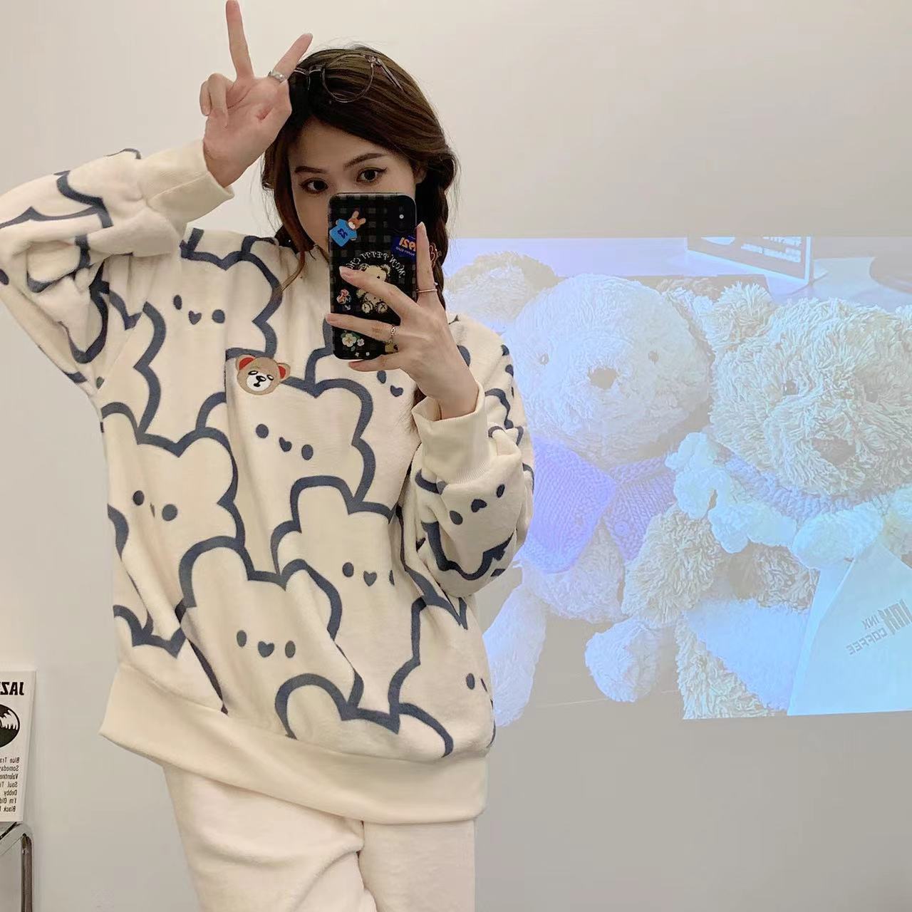 Women’s Snow Cat Flannel Pajama