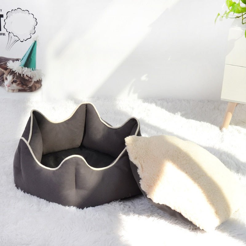 Cute Crown Shaped Pet Bed - Puppeeland